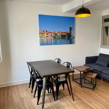 Republique - Dauder De Selva Apartment