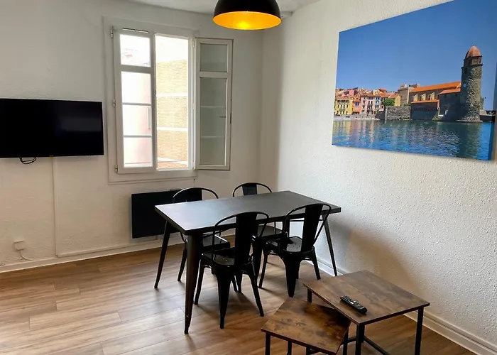 Republique - Dauder De Selva Apartment